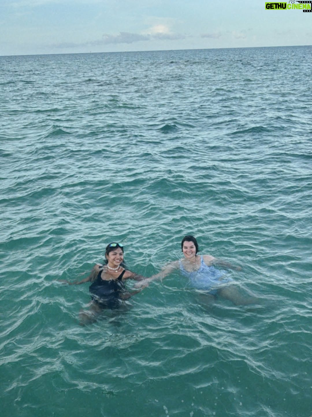 Sue Ramirez - 128.6K Likes - ☀️🌊🐚🦀🌅🪸🧡✨

Take me back to Dec 2025 pls #LatePost
