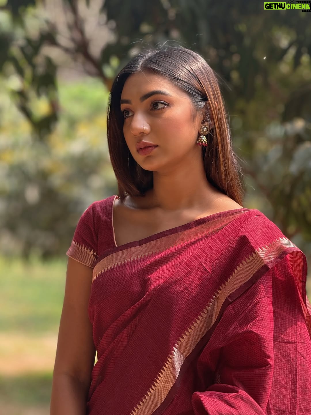 Sunerah Binte Kamal - 36.4K Likes - আকাশে উড়ছে মাটি,
মাঠিতে চলছে আকাশ।
দুনিয়া টা ঘুরছে ঠিকই,
থেমে আছে শুধু স্বস্তির শ্বাস।
