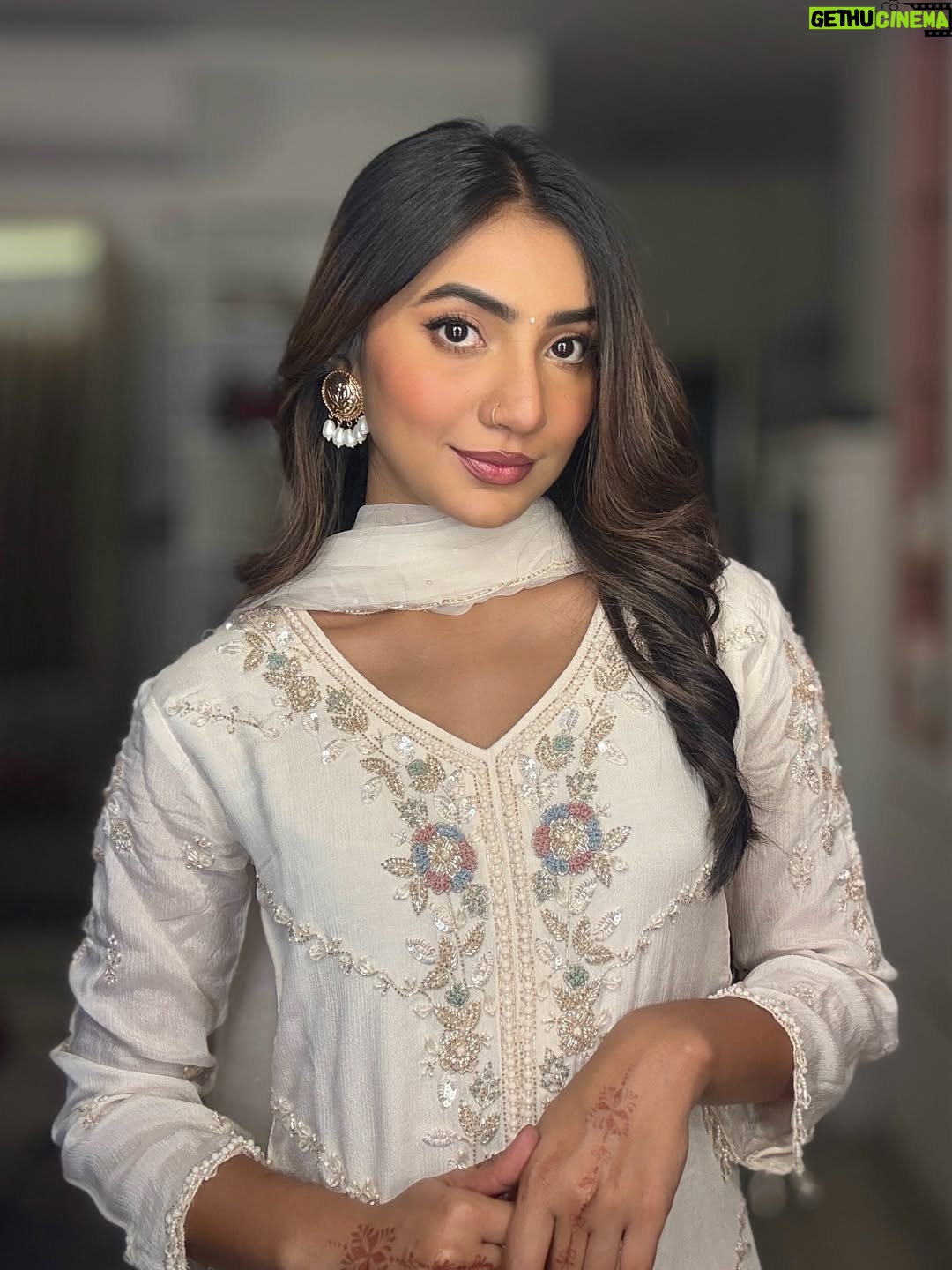 Sunerah Binte Kamal - 13.9K Likes - 🌙🤍✨
