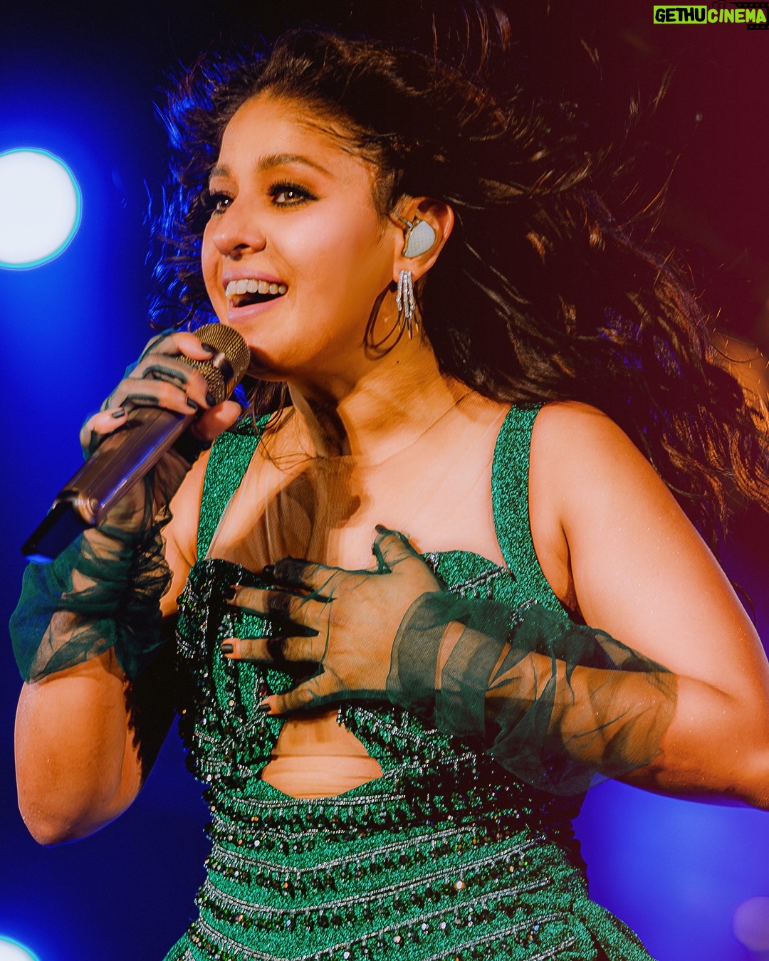 Sunidhi Chauhan - 92.7K Likes - Out of captions 🤯

#IAmHome