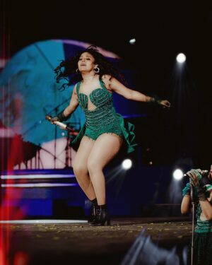 Sunidhi Chauhan Instagram - Out of captions 🤯

#IAmHome