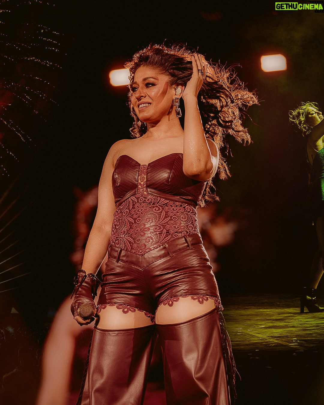 Sunidhi Chauhan - 92.7K Likes - Out of captions 🤯

#IAmHome