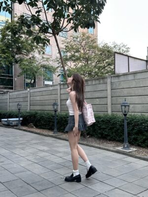 Supassara Thanachart Instagram - 🩰🫧 𓈒𝒫𝒾𝓃𝓀 𝓂𝒶𝒾𝒹ℯ𝓃 𝒽ℯ𝒶𝓇𝓉 ♡̩͙💘