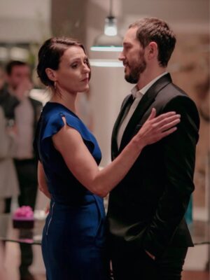 Suranne Jones Instagram - On returning to Doctor Foster, Suranne Jones says: “When I got the call to ask if I wanted to return as Gemma Foster, I knew the time was right. We needed space from the first two series, and we needed Tom - Gemma and Simon’s runaway son - to return as an adult with questions. For me, this time around it’s about accountability and questioning - ‘can we ever truly sever ties with our past and the damage or traumas that haunt us, so we can fully move forward?’ Gemma and Simon have so much to unpick! It’s been an exciting time working with the brilliant Mike Bartlett again, and the team at Drama Republic, on the scripts and now I can’t wait to start filming.”
🐺 🐺 🐺 ❤️