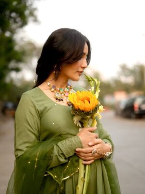 Surbhi Jyoti Instagram - Unfolding like a wild flower 🤍✨
.
.
.
.
.
.
Wearing @reshaindia 
📸 @iam_rajinamdar 
💄 @aafreenchowdhari.makeup 
Hair @hair_stylist_fatima 
Jewellery @ehsaasjewellery 
Via @stylingbyvictor