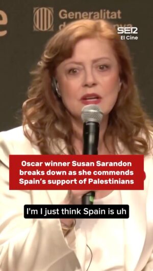 Susan Sarandon Instagram - Oscar winner Susan Sarandon ( @susansarandon ) breaks down as she commends Spain’s support of Palestinians.

#susansarandon #Barcelona #spain #solidarity celebrities4palestine #artists4ceasefire