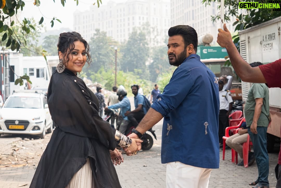 Swara Bhaskar - 87.2K Likes - And just like that.. it’s been 3 years!!! Happy three to us @fahadzirarahmad ❤️
May we always find each other despite the chaos, the crowds, the bickering (lol), the logistics and even in the hard times.. May we find each other, hold each other, honour each other and love each other for all the years to come. So lucky to have this life with you! ❤️🧿✨
Last pic being most representative of our marriage 👹👻