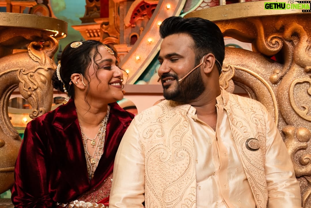 Swara Bhaskar - 87.2K Likes - And just like that.. it’s been 3 years!!! Happy three to us @fahadzirarahmad ❤️
May we always find each other despite the chaos, the crowds, the bickering (lol), the logistics and even in the hard times.. May we find each other, hold each other, honour each other and love each other for all the years to come. So lucky to have this life with you! ❤️🧿✨
Last pic being most representative of our marriage 👹👻