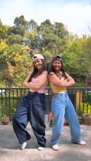 Swastima Khadka Instagram - With my Baby girl @teriya_phounja_magar 
#mayalaikdiumabaina
#lalibazar Baisakh 18