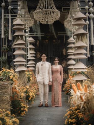 Syifa Hadju Instagram - Even after the proposal, our hearts felt complete celebrating this engagement. Bringing our families together, surrounded by the people who love us most 🤍
21.01.26
••
Official Media Partner @thebridestory
Wedding Planner & Organizer @by.hilda
Venue @plataran.senayan
Photo @seenbysou @corneliuswisana
Video @seenbysou @anthonysetiawan12
Decoration @rangkai_riefinka
Entertainments @vd_entertainments
Lighting & Sound System @milia_msl_wedding
MC @ankatama
Seserahan @babagi.gifts
Syifa’s MUA & Hair do @rhay_david @jooehair
El & Syifa’s Attire @studioboh
Fabric Attire @bindusamtani
Syifa’s Accessories @tuloladesigns @tulolabridal
El’s MUA & Grooming @ryanogilvy @chikievers
El’s Shoes @mariominardi_official
Fashion Stylist @wanda_haraa
Beauty Bar @linneabeautybar_id
Digital Invitation & RSVP @sayyes.rsvp
Photo booth @lolphotobooth.co
Hand Bouquet Seserahan @bloomingeliseflowers
Content Creator @by.firstlook
#thELastforSYIFA