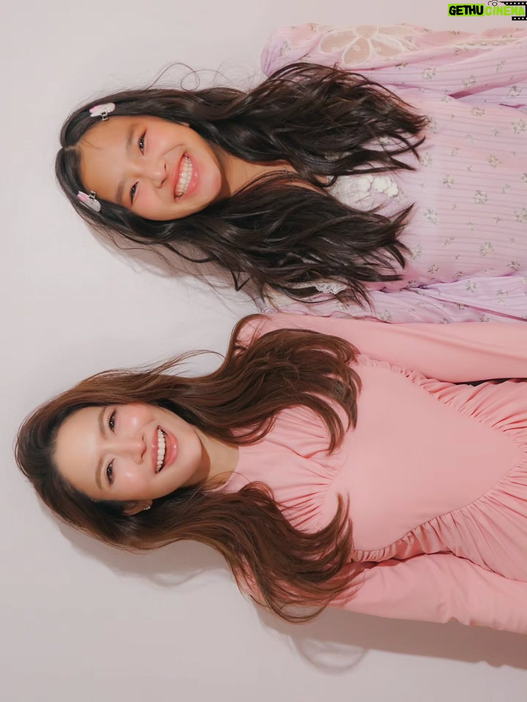 Taksaorn Paksukcharern - 244.5K Likes - Valentine's day with my mini me 💞🧁🍭🎀🌟
#PeamaiAvarin