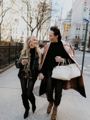 Tara Lipinski Instagram - Little jaunt to NYC. So excited for what’s to come ✨🐆🐆

Styled by @shelbydeestyle @thealexandraarnold 📸