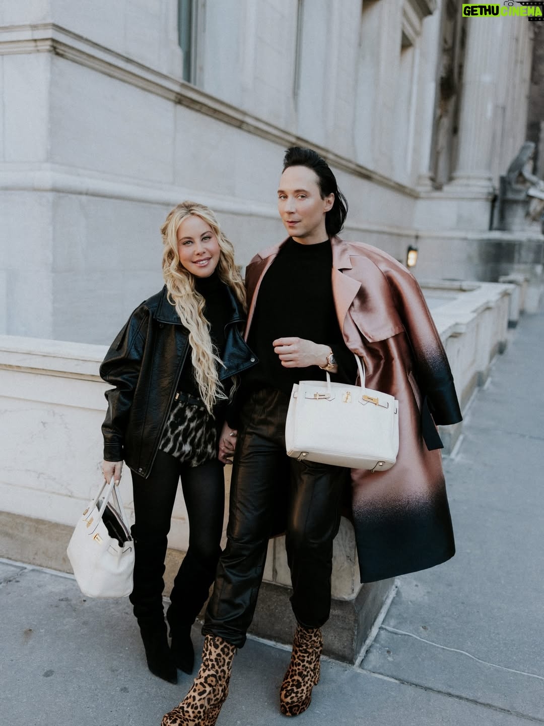 Tara Lipinski - 101.5K Likes - Little jaunt to NYC. So excited for what’s to come ✨🐆🐆

Styled by @shelbydeestyle @thealexandraarnold 📸