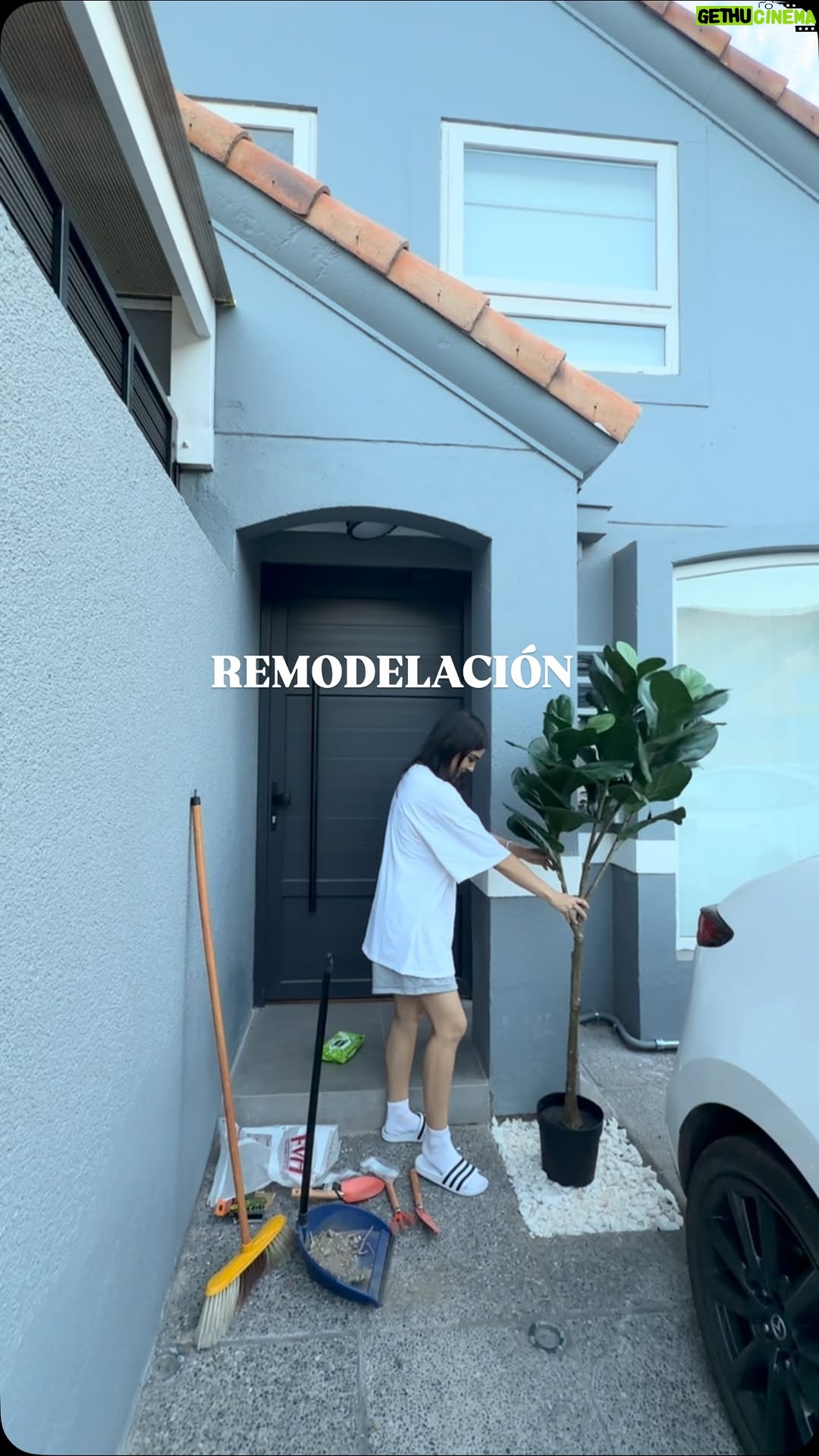 Tati Fernández - 71.5K Likes - Aquí mi plan de día sábado jaja 😅 #remodelacion #limpieza