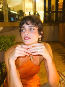 Actress Taylor Hill HD Photos and Wallpapers March 2026