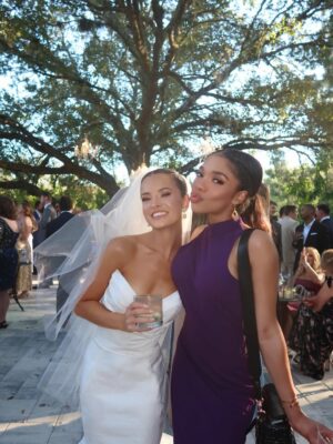 Teala Dunn Instagram - Celebrating the love of Brooke 😍💒💍 #weddingday