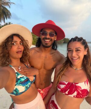 Tejaswi Madivada Instagram - The alliance even WE didn’t see coming. 😎
📍: @raayamaldives