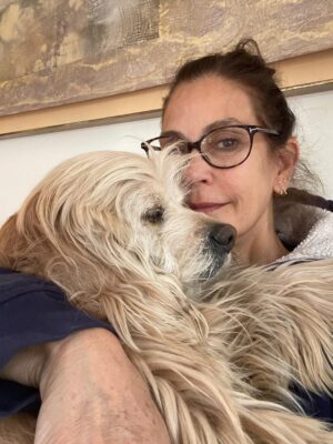 Teri Hatcher Instagram - It is with deep sadness that I said goodbye to Pumpkin yesterday. Six years ago when I went looking to adopt a dog, I wanted a senior (because I knew most people would be looking for puppies). So I knew this day would eventually come faster than I’d want it to— but in Pumpkin’s case, it was not before he had the chance to touch so many hearts and comfort so many souls, in ways I could never have anticipated. 

Whether in my personal life or during visits to @childrensla as a dog therapy team to both patients and staff, his rock star looks with his cuddly soft fur and loving demeanor were an endless comfort and a true blessing.

Thank you, Pumpkin, for coming into my life and for all you gave to so many. I knew you always tried to be the best dog even when it was hard for your body… and Pumpkin, you were the best dog. I’m gutted. I did, and would have done, anything and everything to make you well. I’m so sorry there weren’t answers.

Sometimes it’s just like that.

Wishing you love and light as you journey onward.
Bless you, sweet Pumpkin. You truly were the best dog.