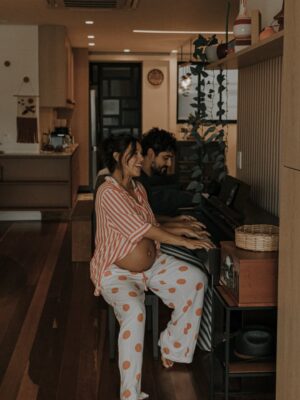 Thati Lopes Instagram - Mais um clássico! Ensaio gestante! 
Últimos momentos de Elisa nessa barriga! 
📸 @joyblancfotografia