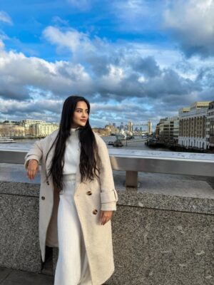 Tia Bajpai Instagram - Sheher mera Raula Raula 🎵