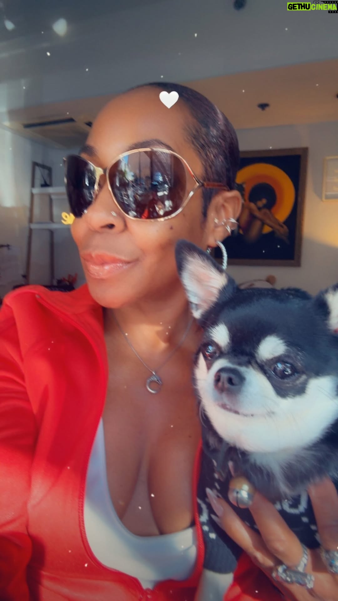 Tichina Arnold - 31.7K Likes - #HappyFriday folks! I’m still tired from last Friday but…I can “Fake it til I Break it”. Let’s Go!! #JamaicaQueensNY (and Cheenah) in the house!