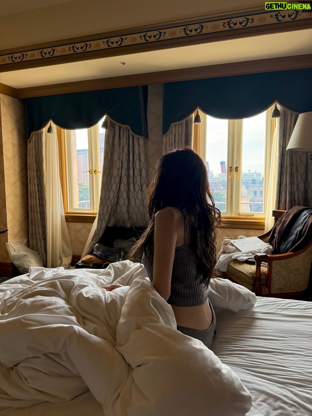Tiffany Young - 548.5K Likes - february finale 🩷