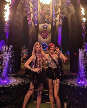 Tina Friml Instagram - Give me a bag of Fritos Honey BBQ Flavor Twists and send me on a sidequest 👾🌴 @edc_orlando