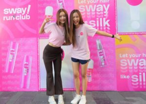 Tipnaree Weerawatnodom Instagram - สนุกมากกับงาน Sunsilk Sway Run Club 🏃‍♀️✨
ขอบคุณทุกคนที่มาวิ่งและสร้างบรรยากาศน่ารัก ๆ ด้วยกันนะคะ
อยากผมซิลค์พลิ้วสะบัดต้อง Sunsilk Smooth and Manageable เลย
ผมนุ่มลื่น พลิ้วสวย วิ่งสะบัดแรงแค่ไหนผมก็ยังสวยอยู่💖
#SunsilkThailand
#SunsilkSwayRunClub
#SunsilkxNamtanFilm
#ซันซิลผมซิลค์พลิ้วสะบัด