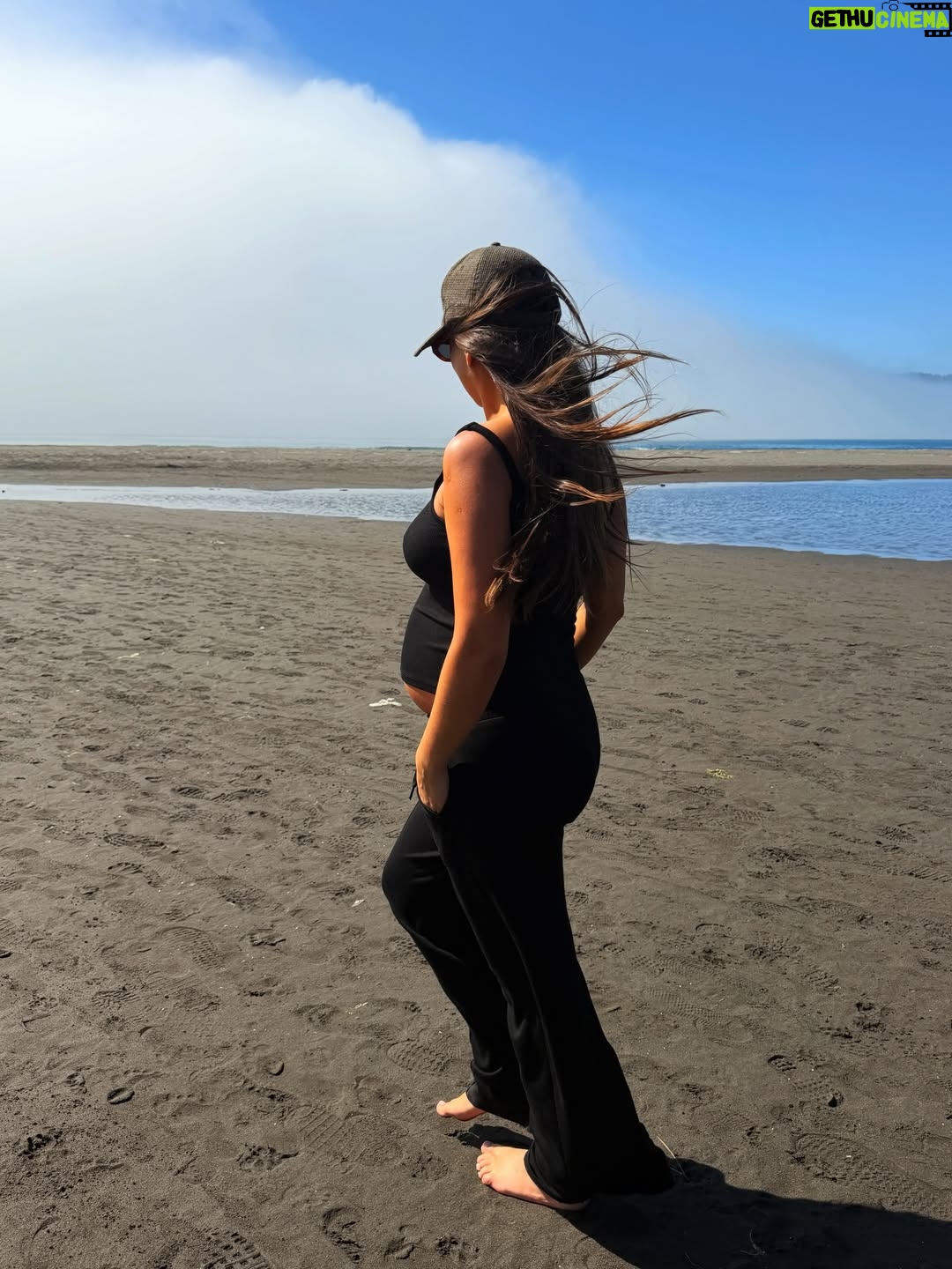 Tita Ureta - 48.5K Likes - LO NECESITABA, estar en familia me da paz ✨
Un merecido descanso en @casa_punta_puertecillo un verdadero paraíso para venir a relajarme con los míos. Les paso el dato de la Ale @akatz.propiedades que siempre tiene buenos datos para venir a desconectarse. Sigan a ambas cuentas, así se inspiran en su próxima escapada :)