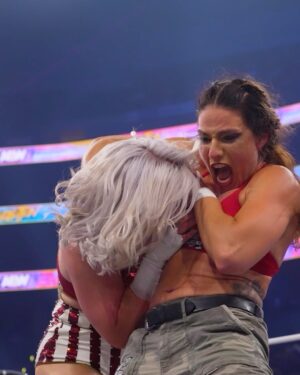 Toni Rossall Instagram - @ToniStorm_ takes a bite out of the competition! 🦷
