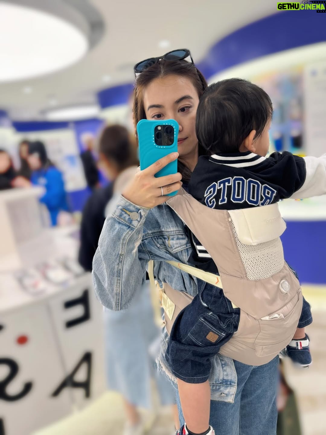 Tracy Chu - 26.4K Likes - February photo dump. 📸 A month of celebrating love, a new year, health, family, friends and work. ❤️🧧🐴