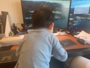 Tracy Chu Instagram - In the last 1.5 years, he has gone from watching me work from his baby chair to his carrier and now his own pretend station. 👩🏻‍💻📚The only thing that hasn't changed is that he still likes to get up at 6am on days we don't have plans.🤷🏻‍♀️👶🏻💙