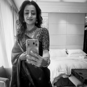 Trisha Instagram - Out and about✨💖 

@pothysofficial 
@grtjewellers 
@harshene.ravichandar 
@shaktitripathi 
@uspawar3 
@rohini_hairstylist