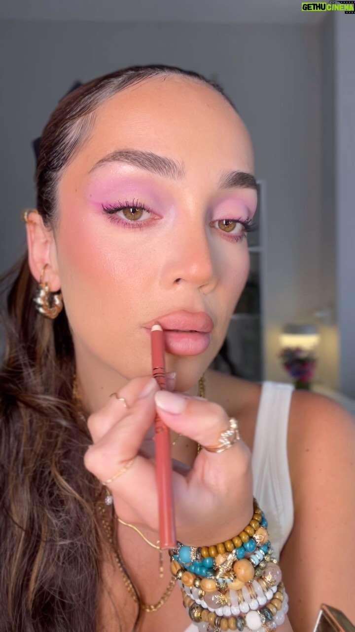 Tuana Tezsay - 2.2K Likes - Pink&Purple Glam💜💖 (#reklam değildir)