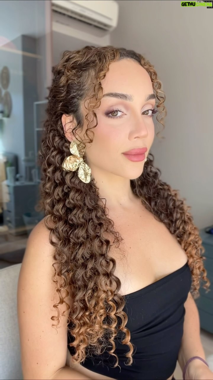 Tuana Tezsay - 6.6K Likes - Senelerdir kestirmediğim halde uzamayan saçlarımı biraz şaşırtmak istedim🥹❤️ Nasıl olmuşş?