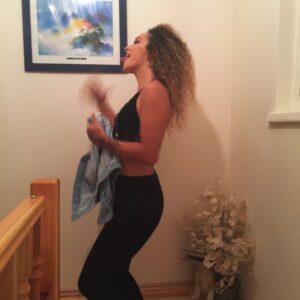 Tuana Tezsay Instagram - 2016 yılına geri dönüş yapıyomuşuz🥹 üniversite birinci sınıf zamanları 10 sene nasıl geçmiş olabilir inanamıyorum….