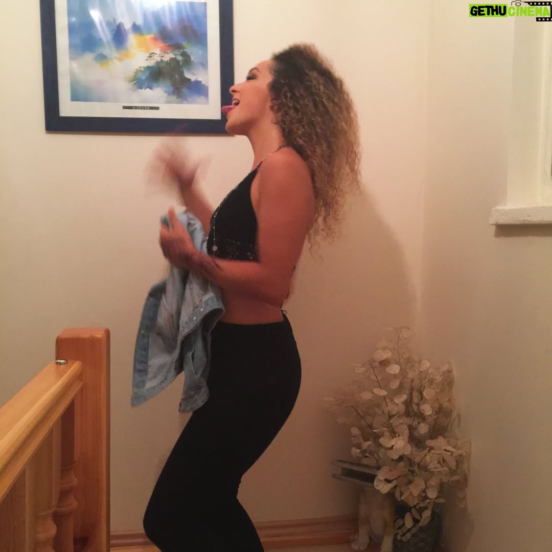 Tuana Tezsay - 3 Likes - 2016 yılına geri dönüş yapıyomuşuz🥹 üniversite birinci sınıf zamanları 10 sene nasıl geçmiş olabilir inanamıyorum….