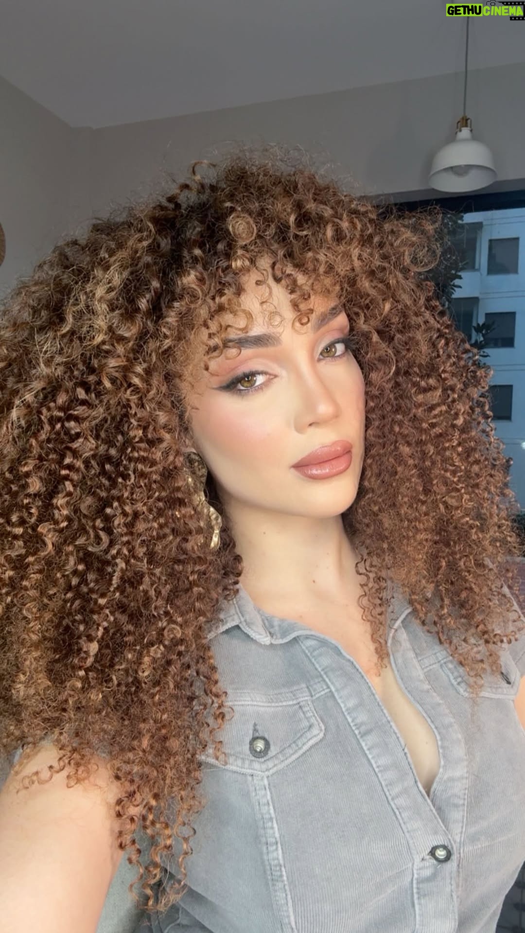 Tuana Tezsay - 3 Likes - Sevgililer gününe önceden hazırlık❤️💕