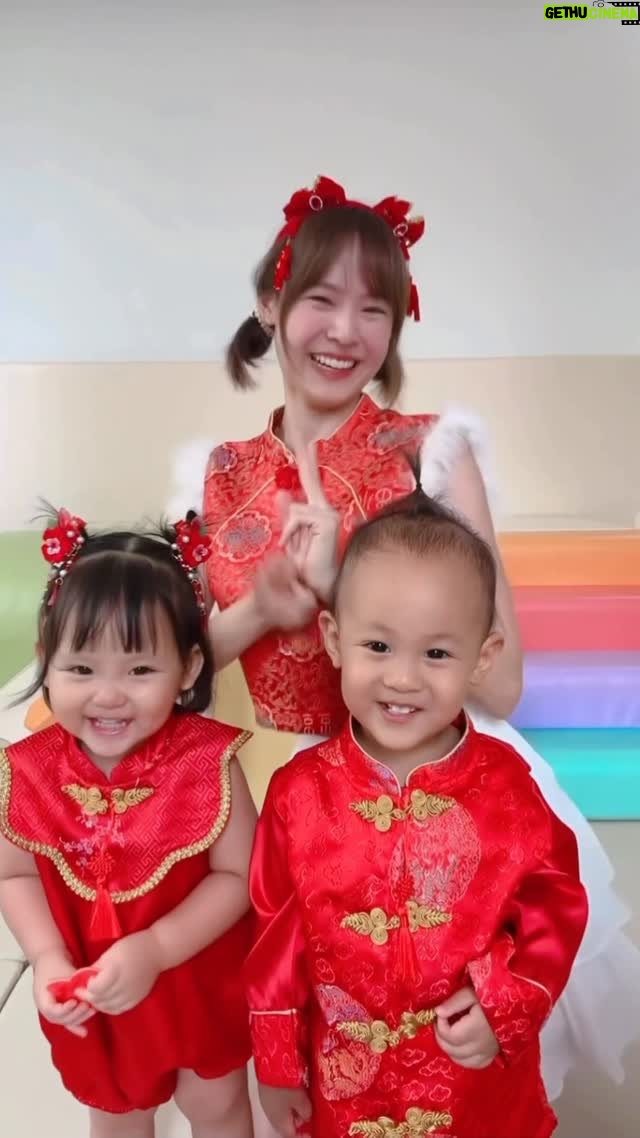 Ungsumalynn Sirapatsakmetha - 442.7K Likes - อาหมวยกับอาตี๋มาซินเจียยู่อี่ซินนี้ฮวดไช้🪭🧧