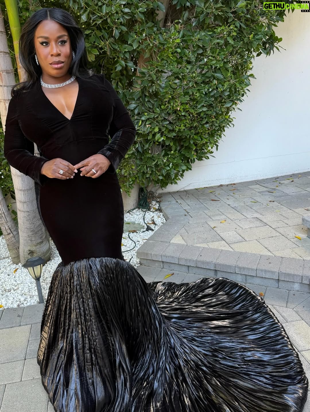 Uzo Aduba - 28.9K Likes - 🖤🖤🖤🖤. I felt so seen by my team who put this look together. Thank you guys. Truly special. 🙏🏿🙏🏿🙏🏿🙏🏿