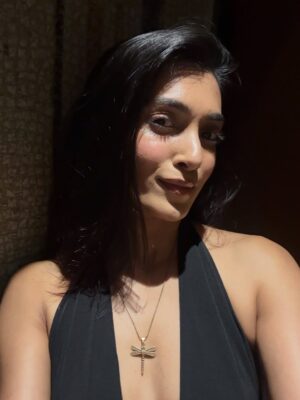Vaishnavi Andhale Instagram - bits of me across the world from front camera POV 🩵