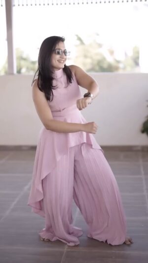 Vaishnavi Gowda Instagram - This song is truly catchy ✨ 
Best wishes to the team 👍🏻