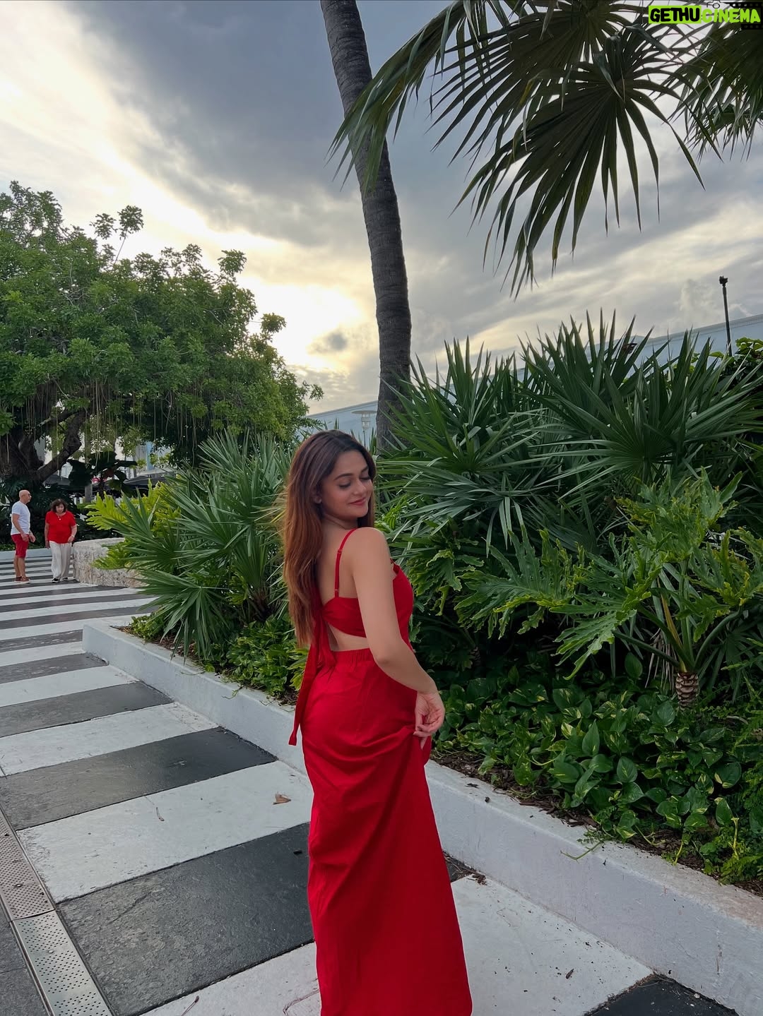 Vaishnavi Prakash - 95.5K Likes - This time last year 🫶🏻