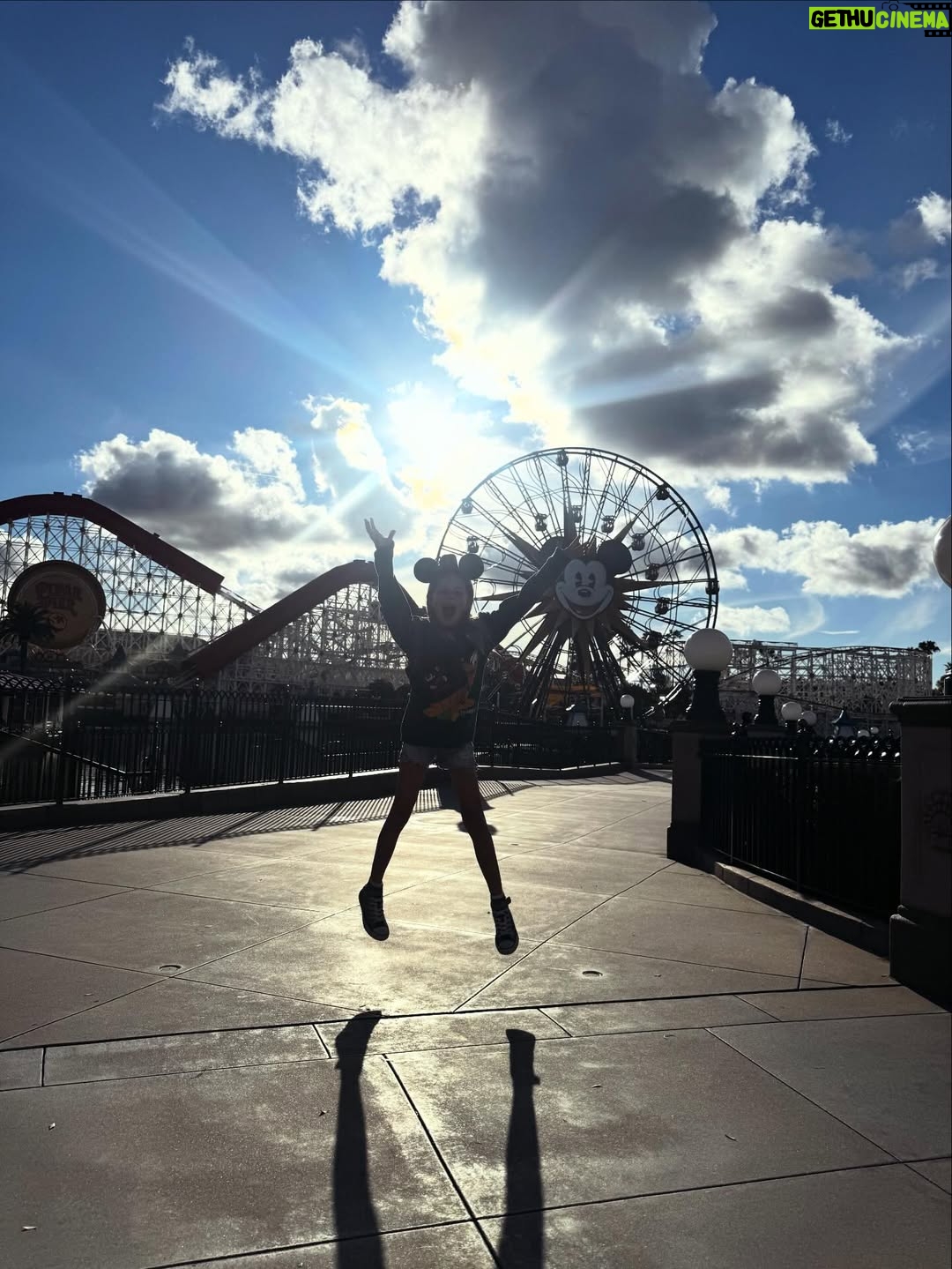 Vanessa Lachey - 17.3K Likes - Spontaneous Disney Day is ALWAYS a great idea! Perfect day celebrating our special gal turning 11! We LOVE our Belly B… more than words can ever express! 1/5/15 ♥️💫