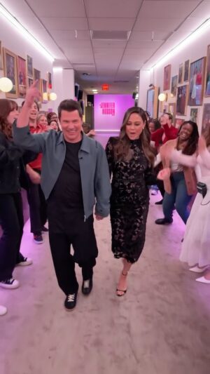 Vanessa Lachey Instagram - We love @nicklachey and @vanessalachey! ❤️