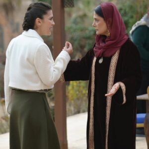 Veda Yurtsever Instagram - Hiç unutmam gene bir gün setteyiz, gâh çekiyoruz gâh eğleniyoruz... Buyrun, akşam da konaktayız, çaya gelin🫶😘🙏 @halefdizi @nowtvturkiye @mostproduction #halefköklerinçağrısı