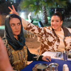 Veda Yurtsever Instagram - Hiç unutmam gene bir gün setteyiz, gâh çekiyoruz gâh eğleniyoruz... Buyrun, akşam da konaktayız, çaya gelin🫶😘🙏 @halefdizi @nowtvturkiye @mostproduction #halefköklerinçağrısı