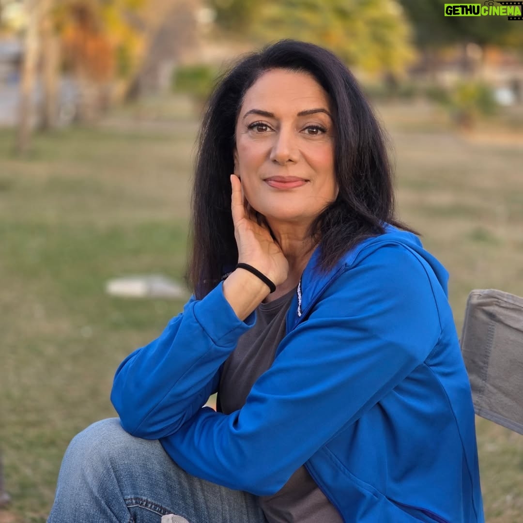 Veda Yurtsever - 32.8K Likes - Hiç unutmam gene bir gün setteyiz, gâh çekiyoruz gâh eğleniyoruz... Buyrun, akşam da konaktayız, çaya gelin🫶😘🙏 @halefdizi @nowtvturkiye @mostproduction #halefköklerinçağrısı
