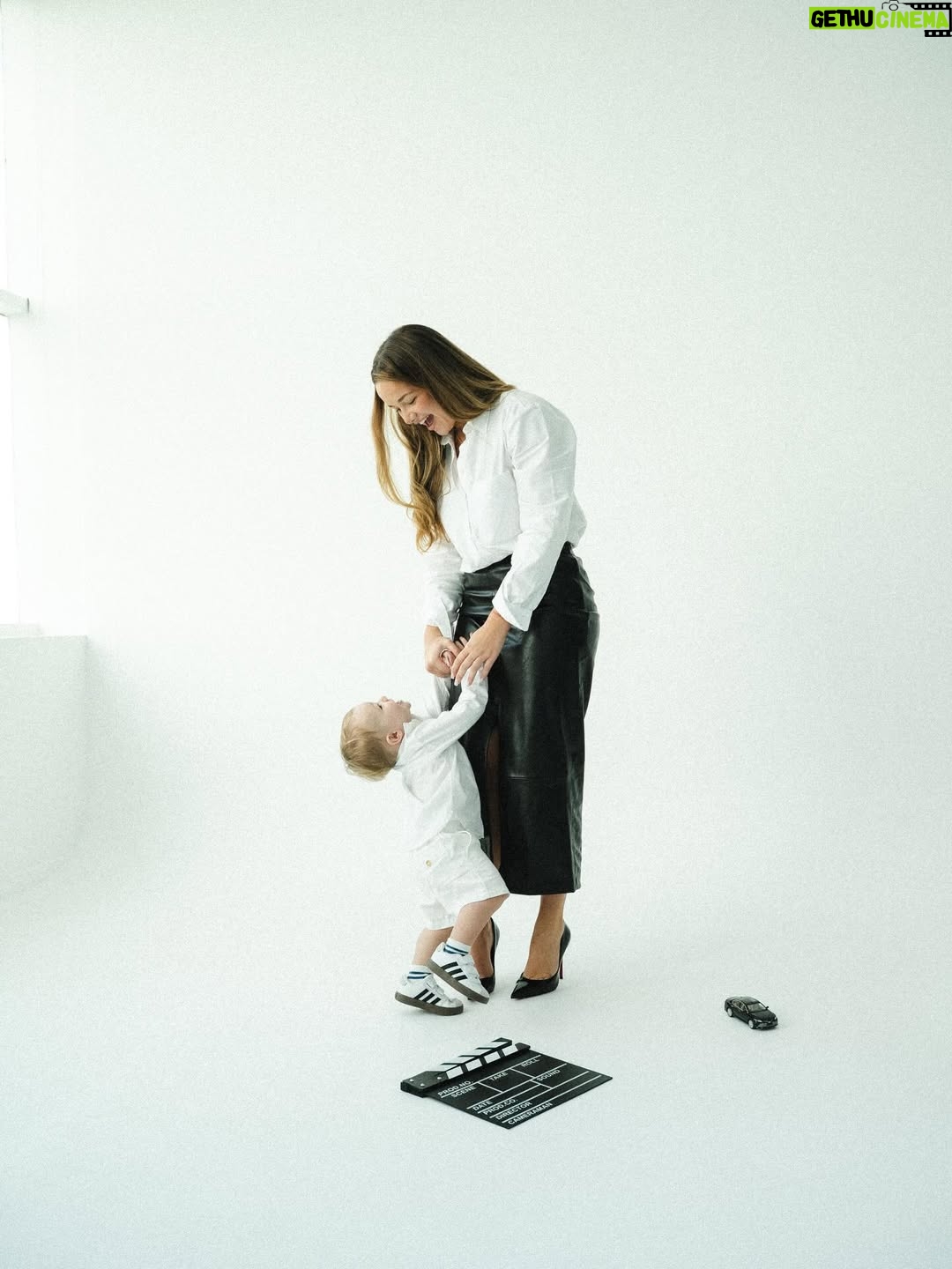Victoria Mehault - 236.3K Likes - My forever boy 🤍 premier shooting pour boubou, il était tout content et faisait n’importe quoi 😂 Il a même jugé nécessaire de faire une pause en s’allongeant au sol 😭😭 📸 @luciledafonseca