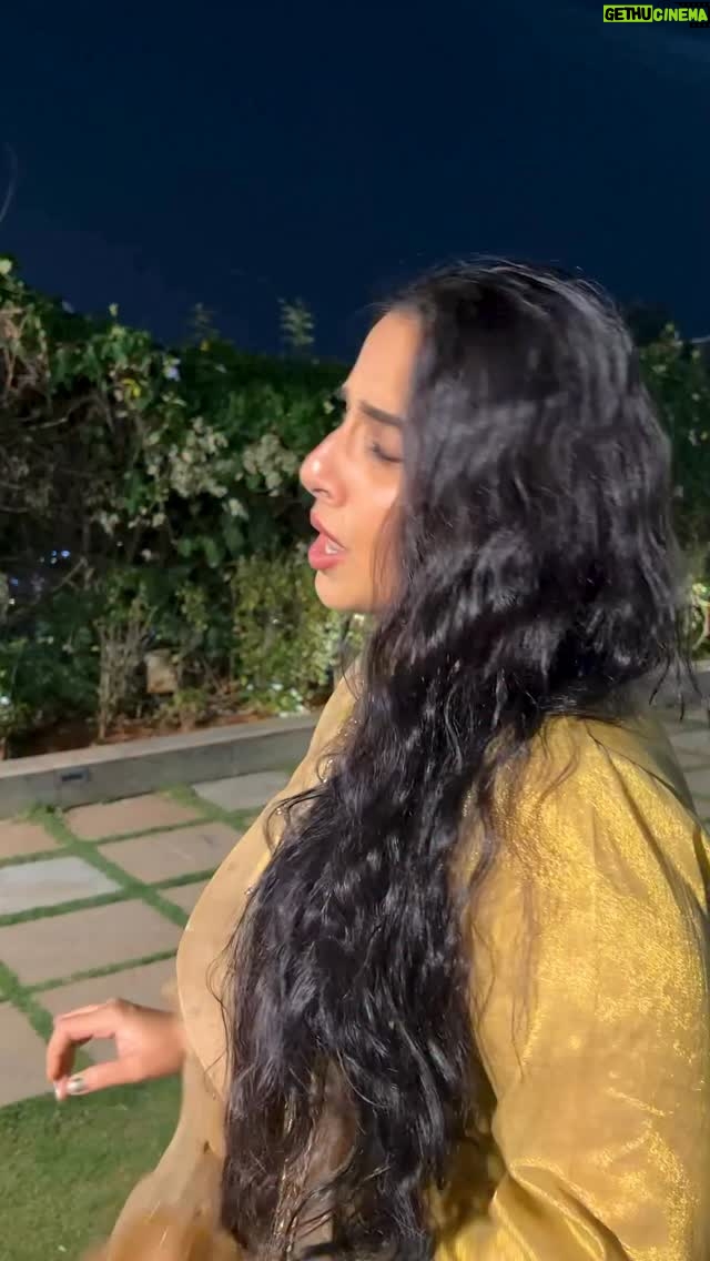 Vidya Balan - 329.5K Likes - Subah ho gayi Mamu 🤠!! 
#MondayDelusion